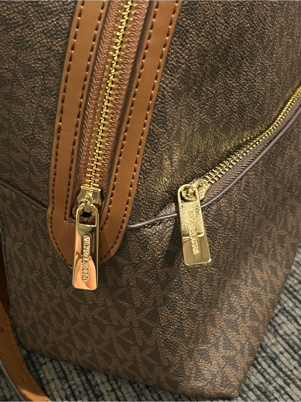 Michael Kors Brown Logo Medium Backpack NWOT - Picture 3 of 8